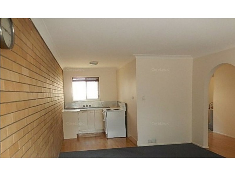 4/4 Ramu Street, Eagleby QLD 4207