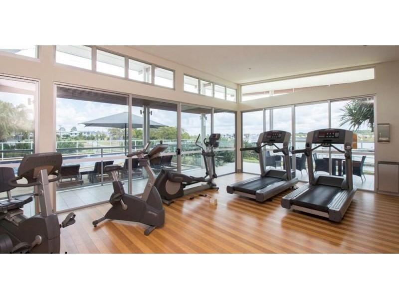 7 Flybridge Way, Hope Island QLD 4212