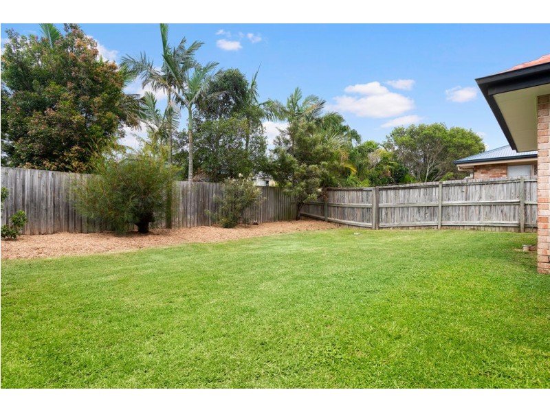25 Lakes Entrance, Meadowbrook QLD 4131
