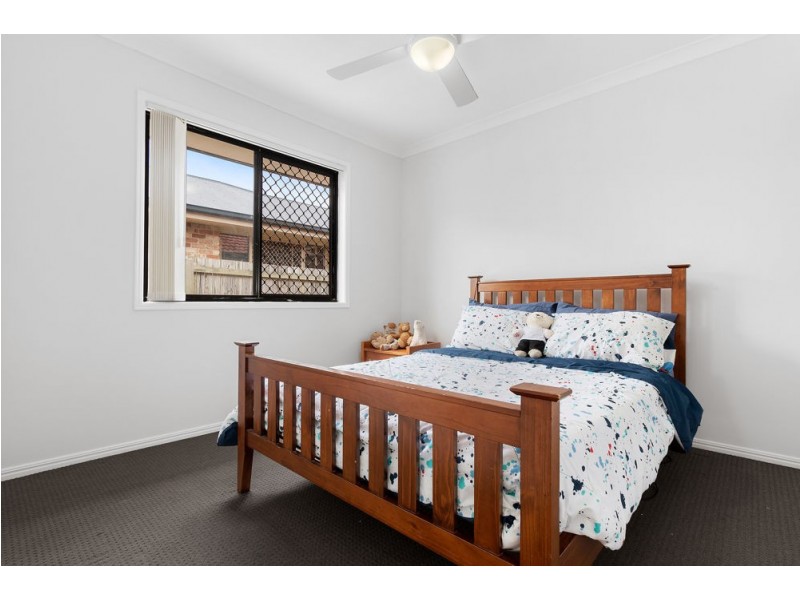 25 Lakes Entrance, Meadowbrook QLD 4131