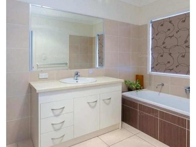 5-7 Goldfinch Court, Greenbank QLD 4124