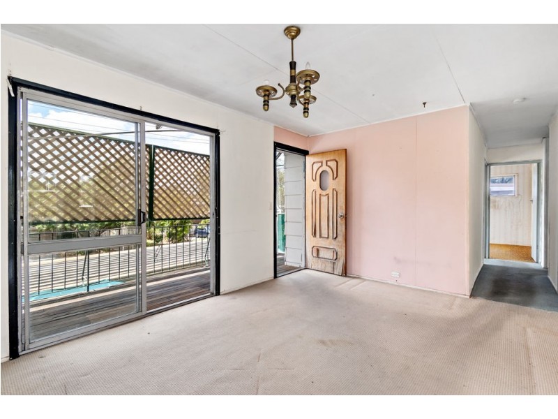 11 Caesar Street, Kingston QLD 4114