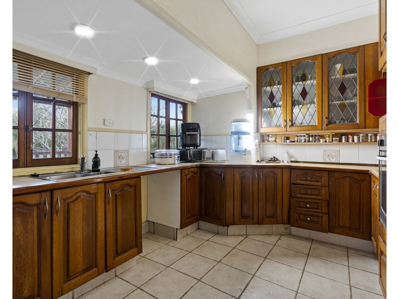 14 Donaldson Street, Norman Park QLD 4170