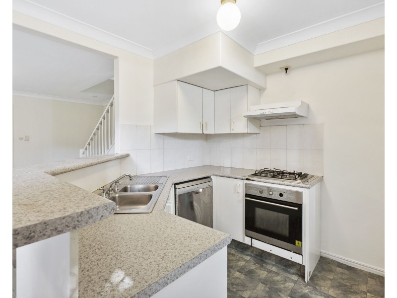 150/3 Bass St, Woodridge QLD 4114