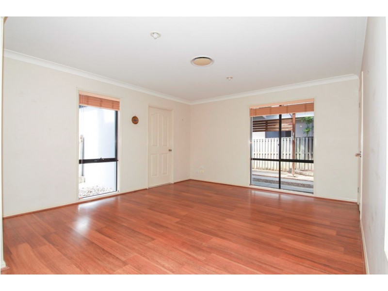 4 Anitra Lane, Coomera Waters QLD 4209