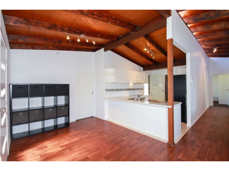 26 Hepworth Street, Arundel QLD 4214