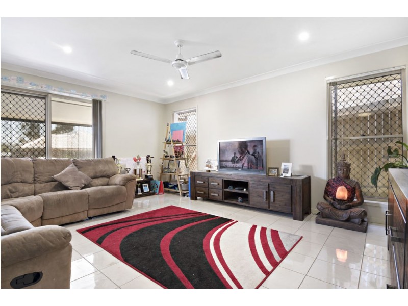 17 Kuranda Street, Waterford QLD 4133