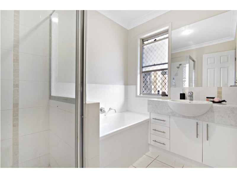 17 Kuranda Street, Waterford QLD 4133