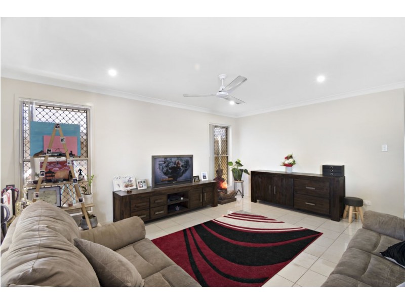 17 Kuranda Street, Waterford QLD 4133