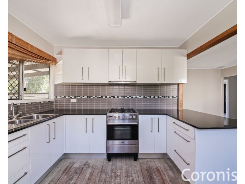 32 Bruce Road, Woodridge QLD 4114