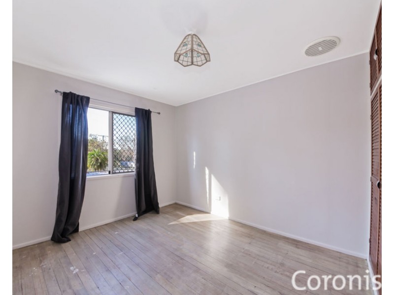 32 Bruce Road, Woodridge QLD 4114
