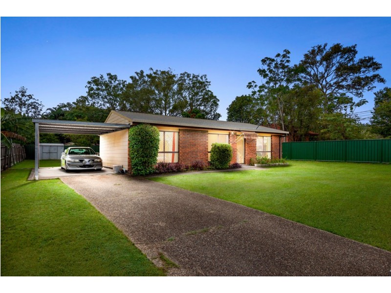 28 Lyngrove Street, Kingston QLD 4114