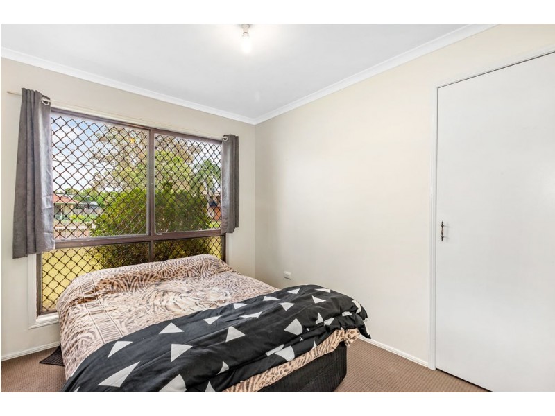 28 Lyngrove Street, Kingston QLD 4114