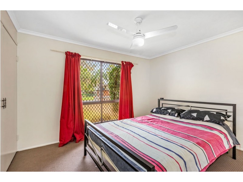 28 Lyngrove Street, Kingston QLD 4114