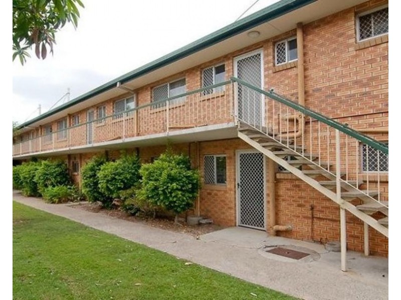 1/183 Jacaranda Ave, Kingston QLD 4114