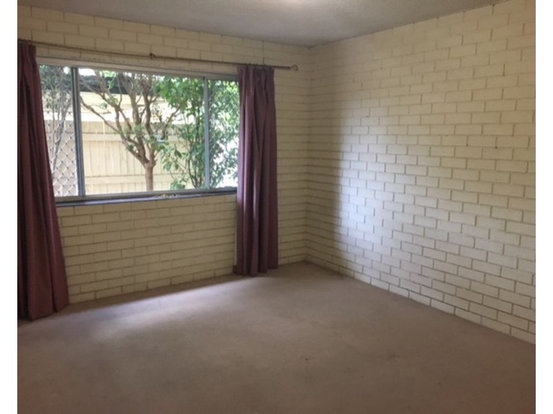 1/183 Jacaranda Ave, Kingston QLD 4114