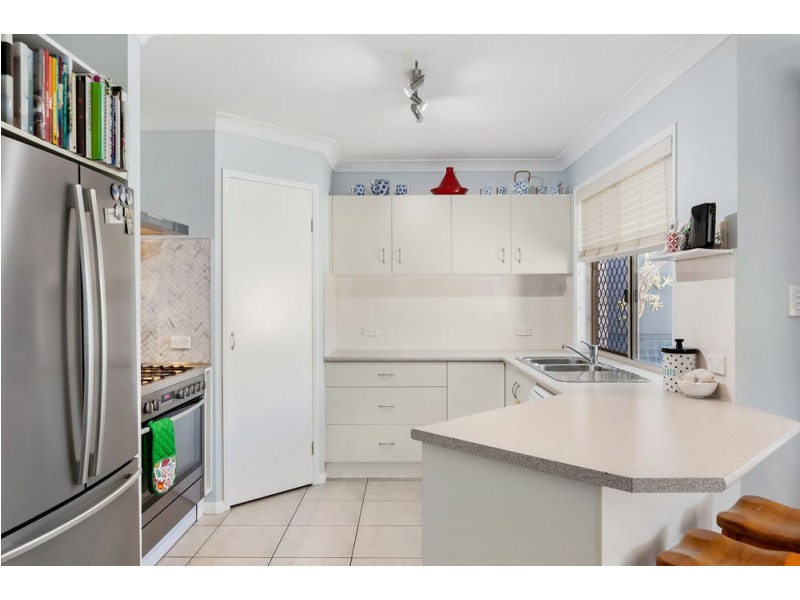 32 Woodlands Boulevard, Waterford QLD 4133