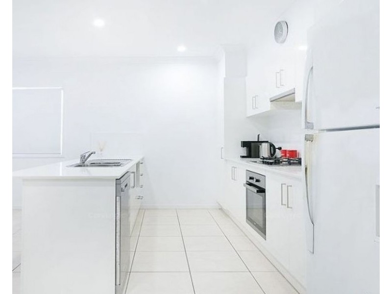 20 Mount Barney Cres, Park Ridge QLD 4125