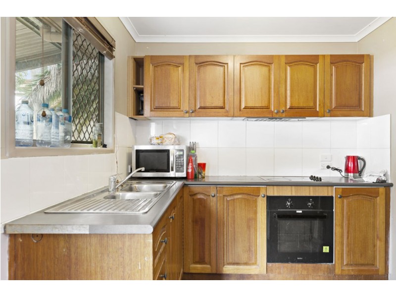 17 & 17A Bellatrix Drive, Kingston QLD 4114