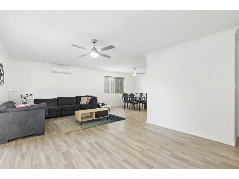 17 & 17A Bellatrix Drive, Kingston QLD 4114