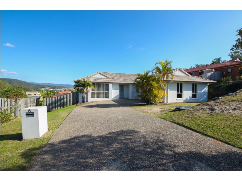 6 Cobbler Place, Pacific Pines QLD 4211
