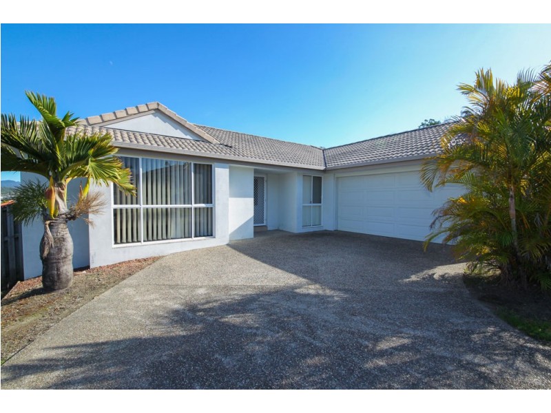 6 Cobbler Place, Pacific Pines QLD 4211