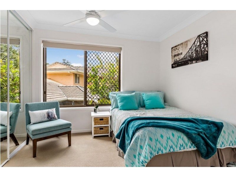 4 Cornwall Close (Private street at 30 Dorset Drive), Springwood QLD 4127