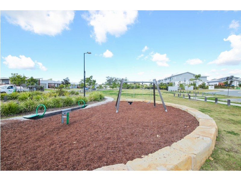 7/16 Bottle Brush Circuit, Coomera QLD 4209
