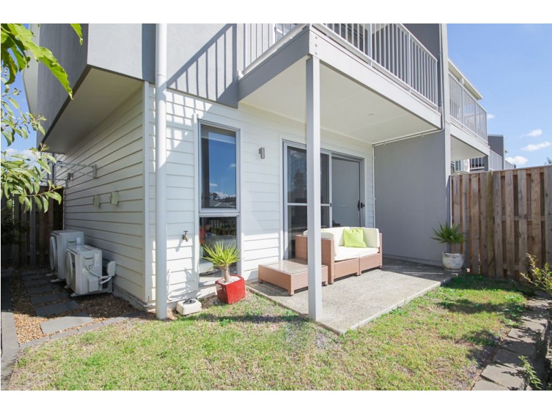 7/16 Bottle Brush Circuit, Coomera QLD 4209