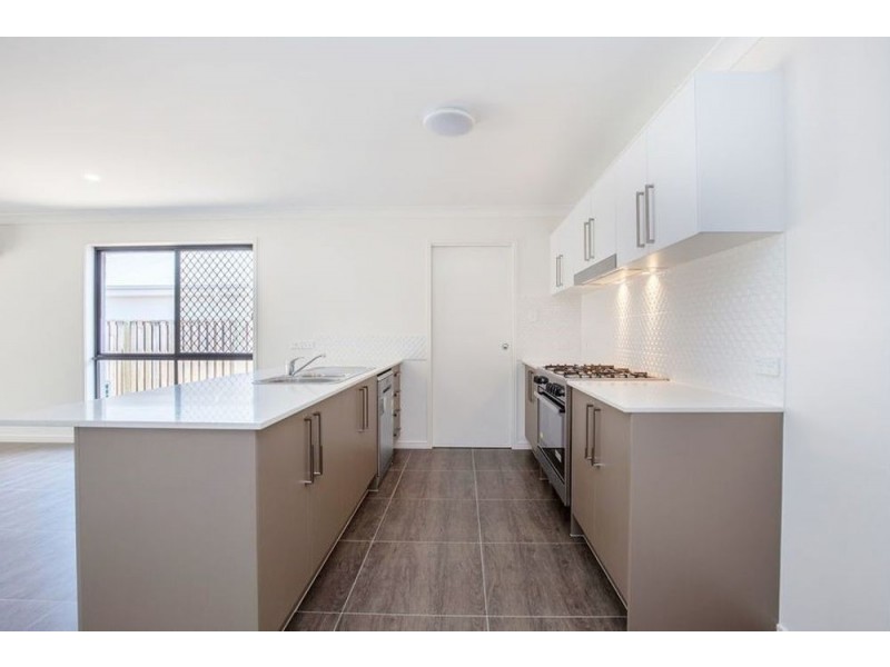 35 Moorinya Circuit, Pimpama QLD 4209