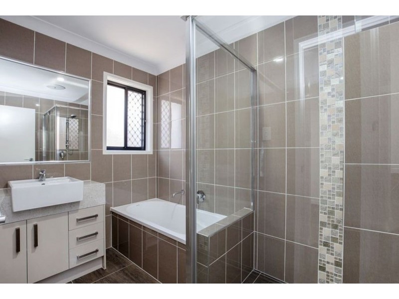 35 Moorinya Circuit, Pimpama QLD 4209