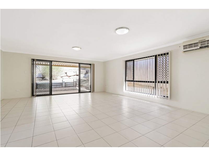38 Mossman Parade, Waterford QLD 4133