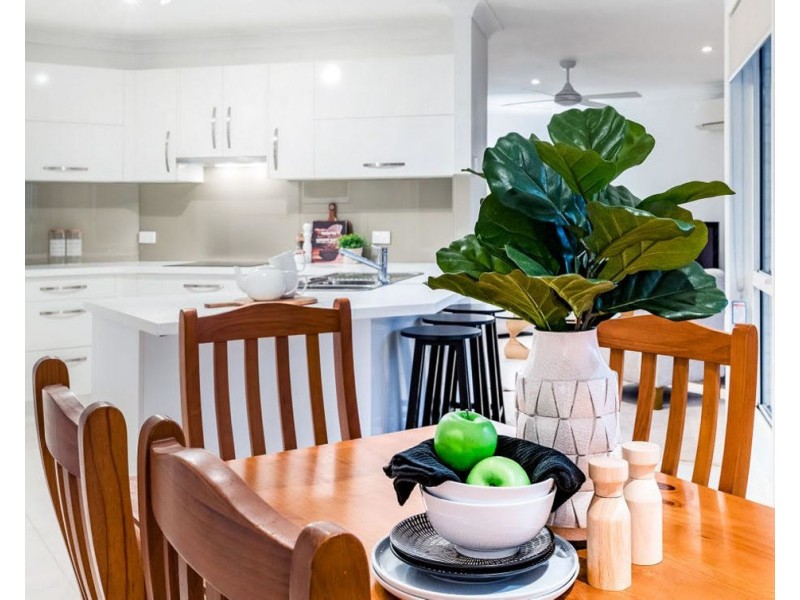 16 Tuberose Pl, Calamvale QLD 4116