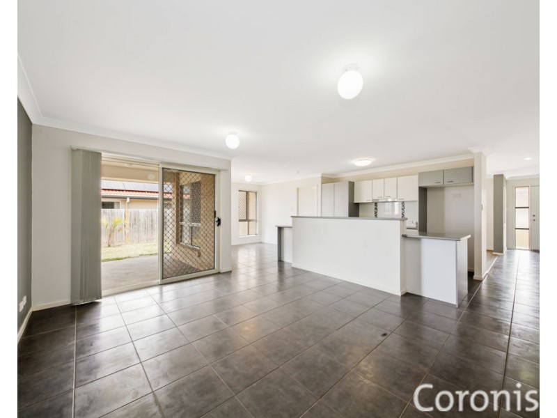 6 Tamsin Court, Regents Park QLD 4118