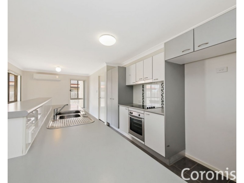 6 Tamsin Court, Regents Park QLD 4118