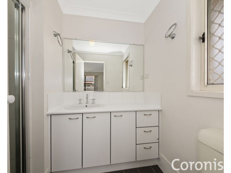 6 Tamsin Court, Regents Park QLD 4118