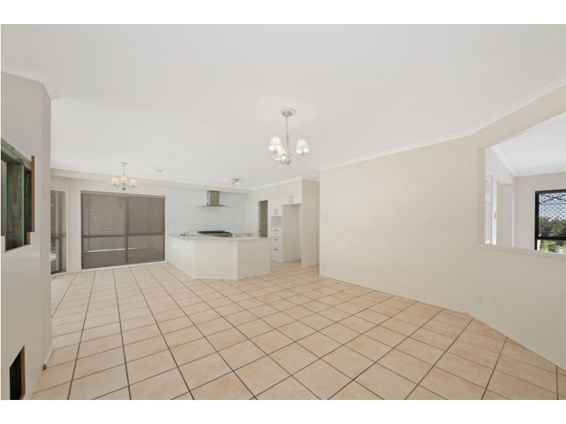 5 Moonda Court, Helensvale QLD 4212