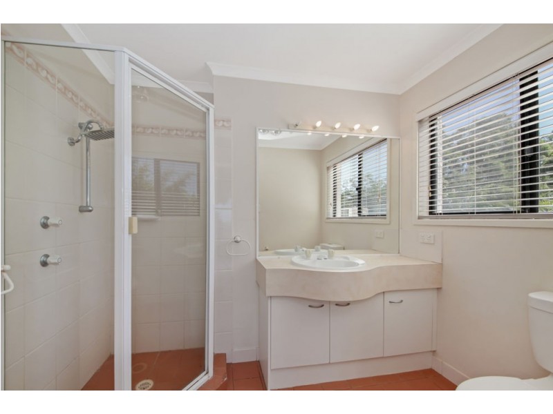 5 Moonda Court, Helensvale QLD 4212