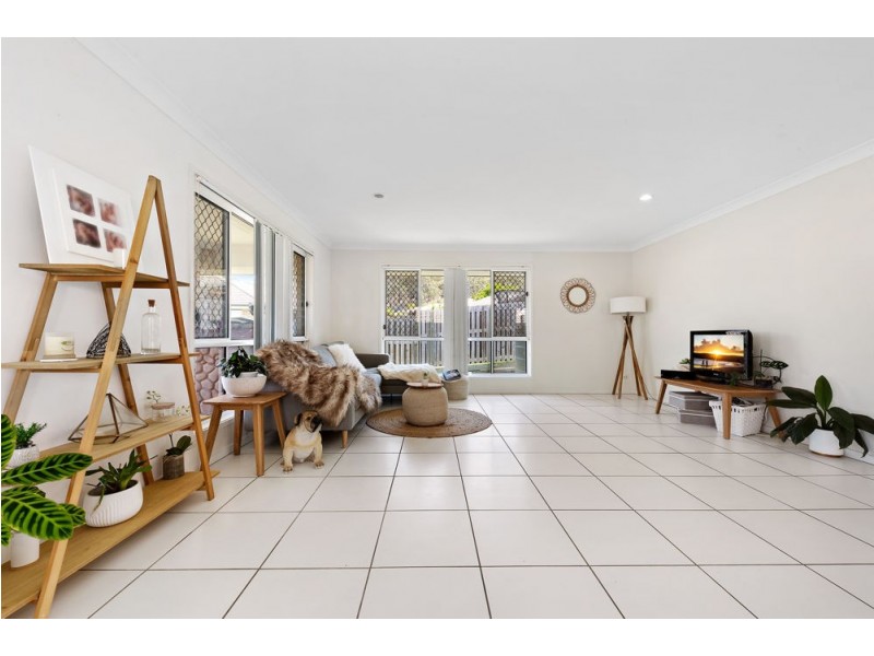 34 Sunridge Circuit, Bahrs Scrub QLD 4207