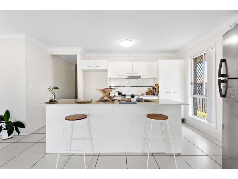 34 Sunridge Circuit, Bahrs Scrub QLD 4207