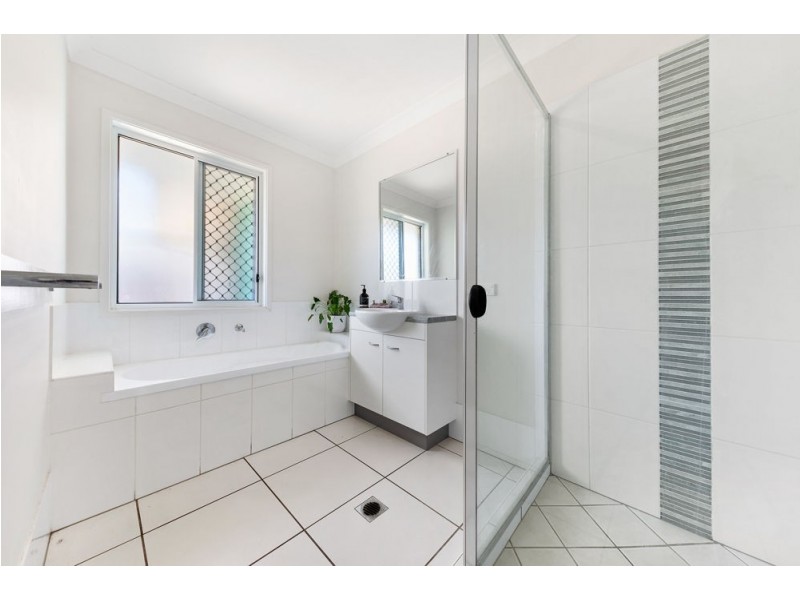 34 Sunridge Circuit, Bahrs Scrub QLD 4207