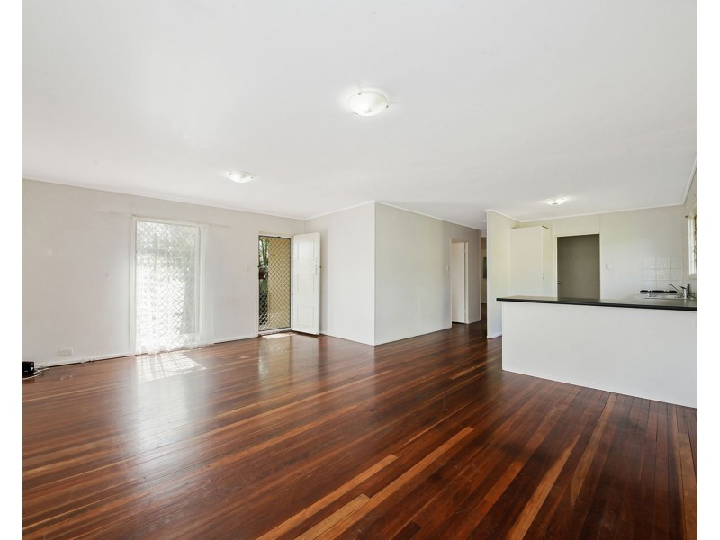 22 Avoca Street, Woodridge QLD 4114