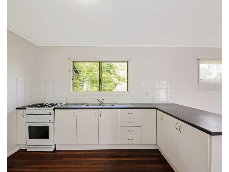 22 Avoca Street, Woodridge QLD 4114