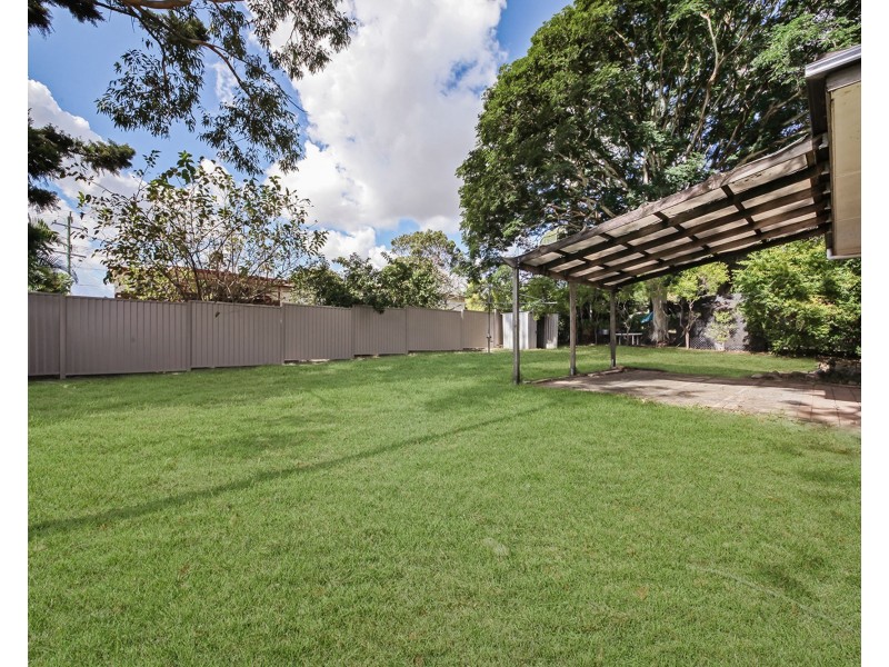22 Avoca Street, Woodridge QLD 4114