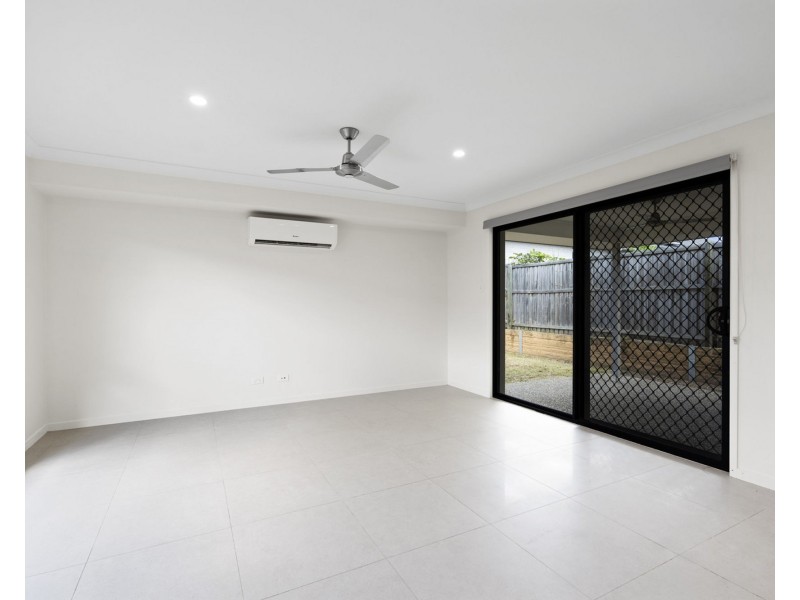 5 Cook Lane, Logan Reserve QLD 4133