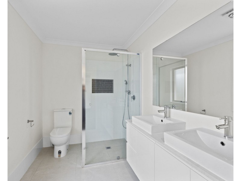 5 Cook Lane, Logan Reserve QLD 4133
