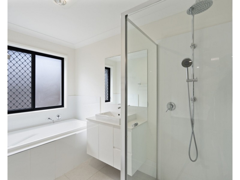 5 Cook Lane, Logan Reserve QLD 4133
