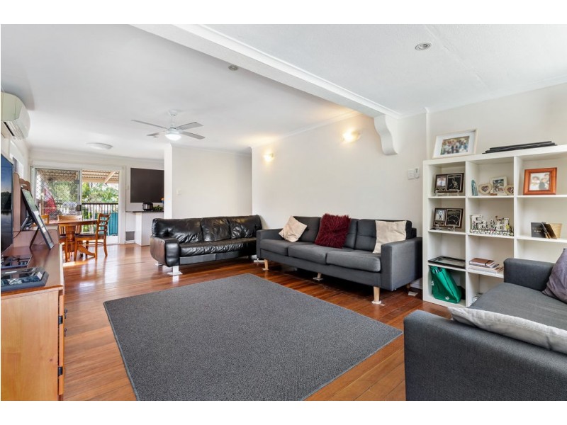 8 Louden Street, Woodridge QLD 4114