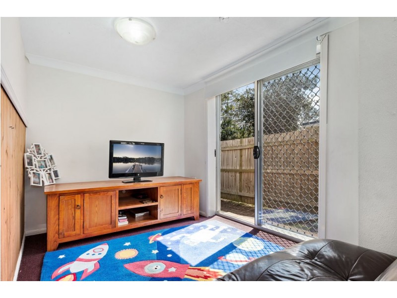 8 Louden Street, Woodridge QLD 4114