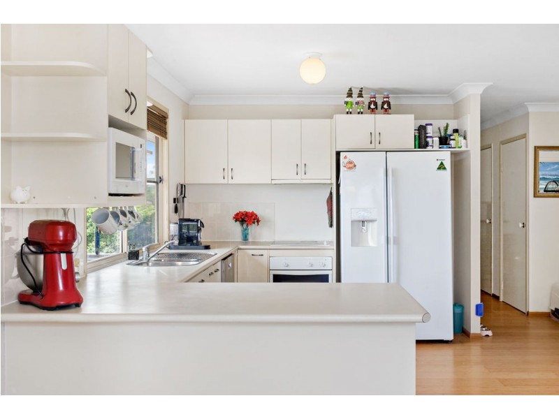 93 Overland Drive, Edens Landing QLD 4207